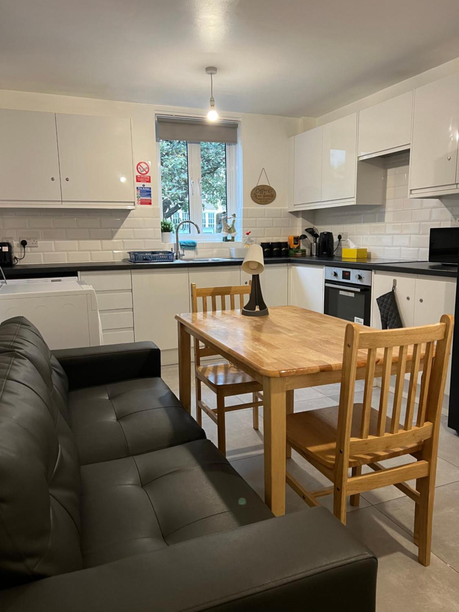 Lovely Double Rooms In Euston & Square In Central Londra Exterior foto