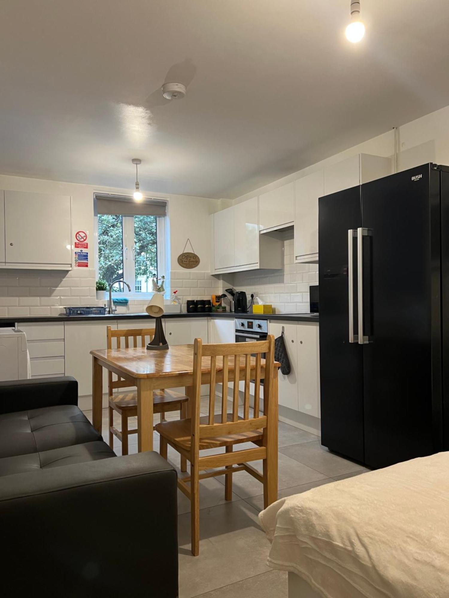 Lovely Double Rooms In Euston & Square In Central Londra Exterior foto