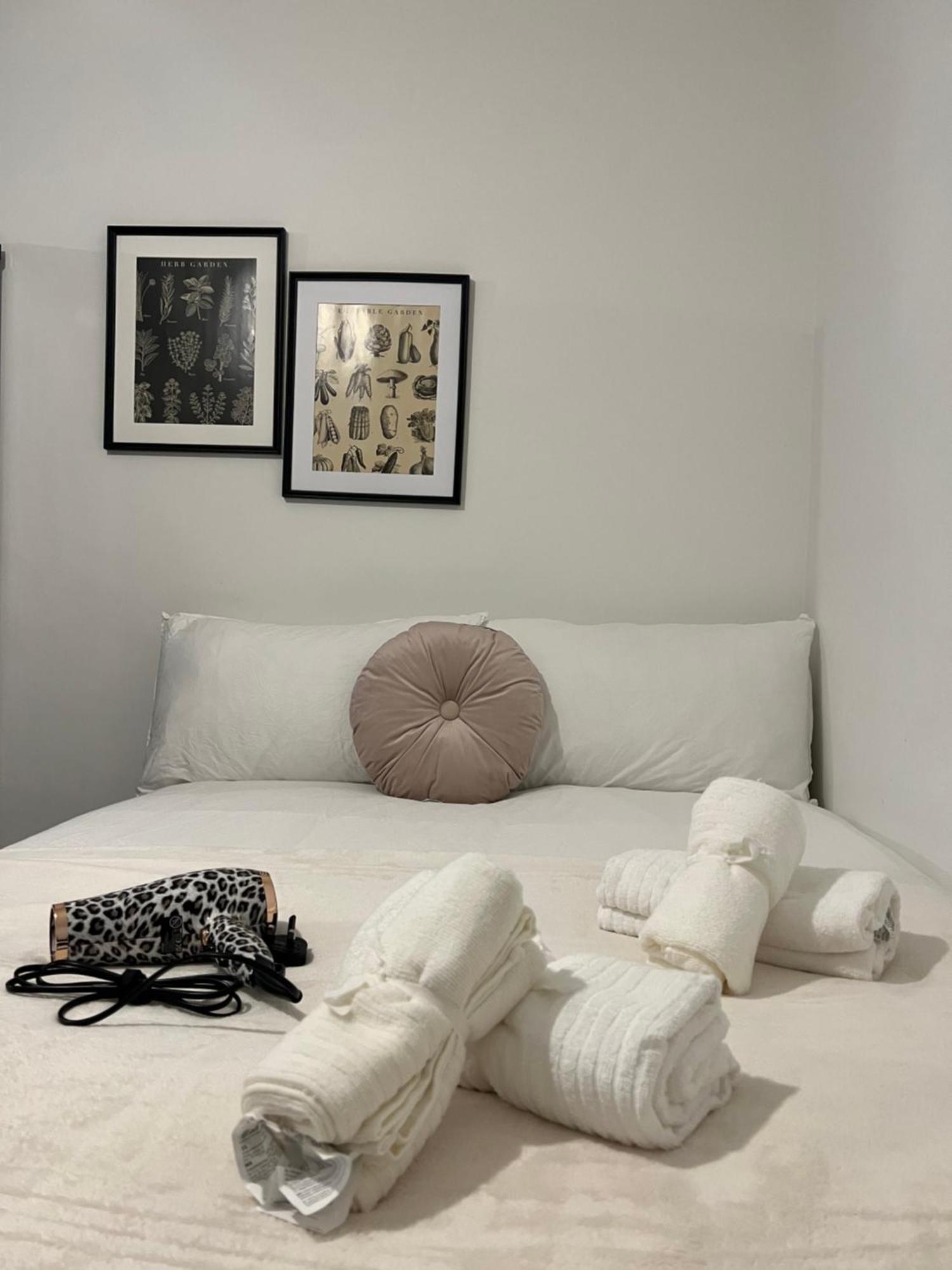 Lovely Double Rooms In Euston & Square In Central Londra Exterior foto