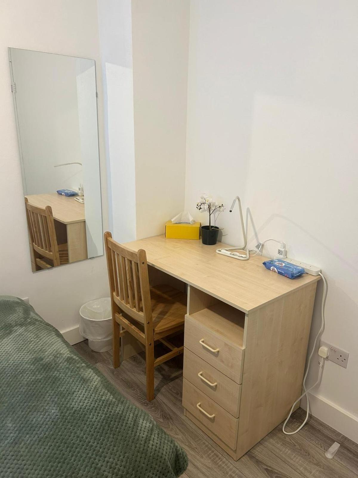 Lovely Double Rooms In Euston & Square In Central Londra Exterior foto