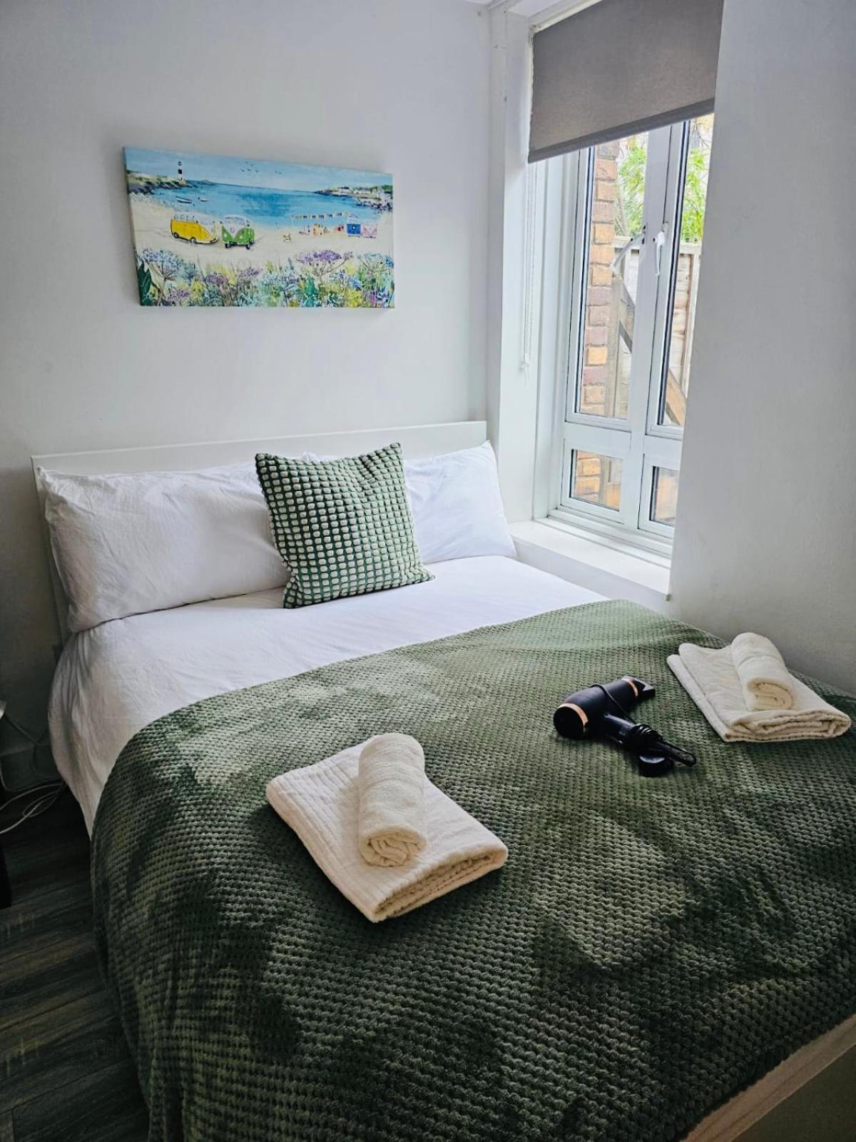 Lovely Double Rooms In Euston & Square In Central Londra Exterior foto